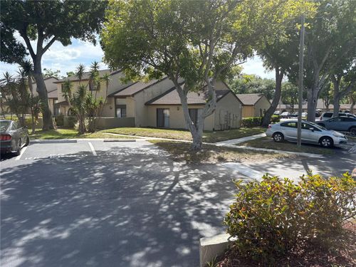 804-6262 142nd Ave N, CLEARWATER, FL, 33760-2771 | Card Image
