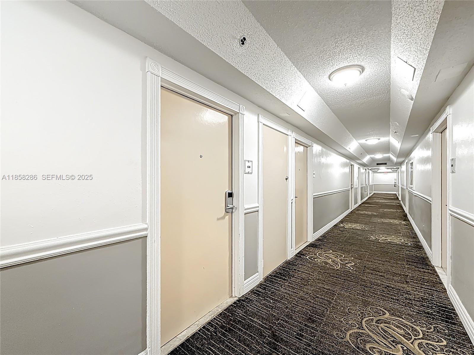 Residential Lease in Sunny Isles Beach 3