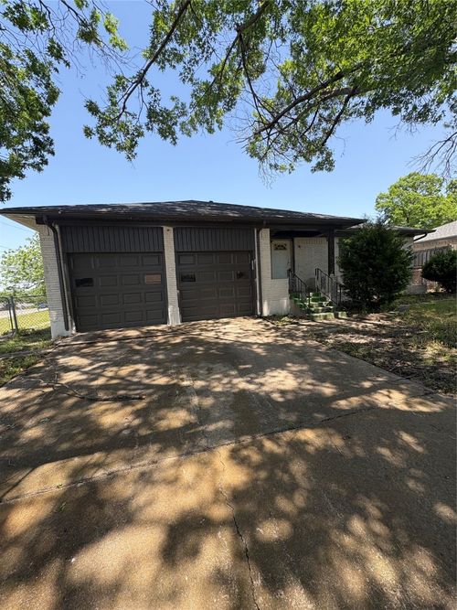 2306 Greenland Dr, Dallas, TX, 75228-5811 | Card Image