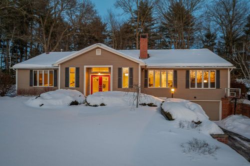 18 Robin Dr, Hudson, NH, 03051-3375 | Card Image