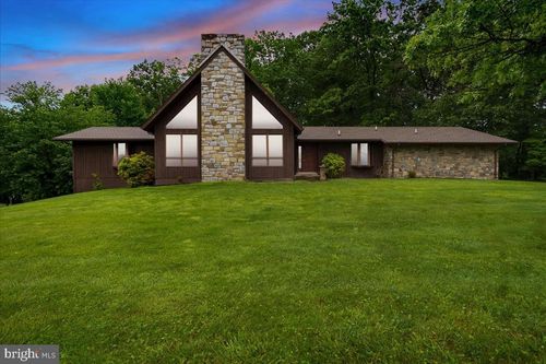 12549 Jesse Smith Rd, MOUNT AIRY, MD, 21771-5930 | Card Image
