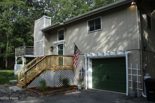 121 Saddle Brook Ln, Lords Valley, PA, 18428 | Card Image