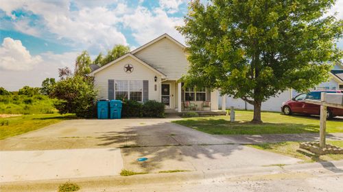 210 Charles Carr Dr, Harrodsburg, KY, 40330 | Card Image