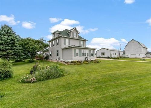 6988 Schneider Rd, Middleton, WI, 53562-4018 | Card Image