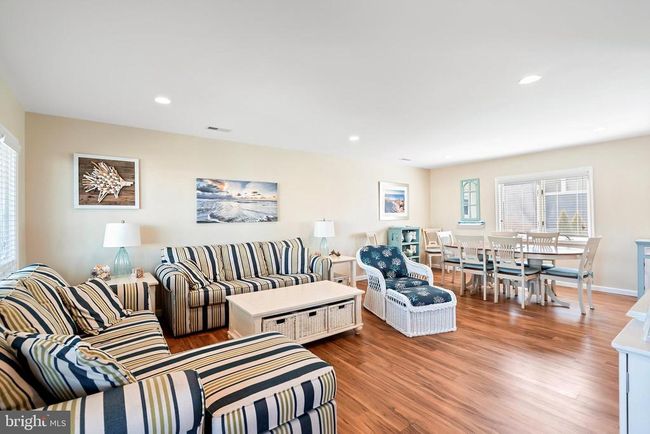 10 W Essex Ave, Home with 3 bedrooms, 3 bathrooms and null parking in Harvey Cedars NJ | Image 13