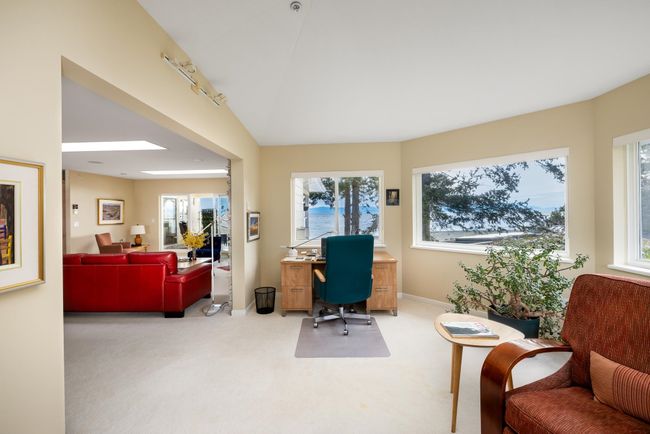214 - 1585 Field Rd, Townhouse with 3 bedrooms, 2 bathrooms and 2 parking in Sechelt BC | Image 11
