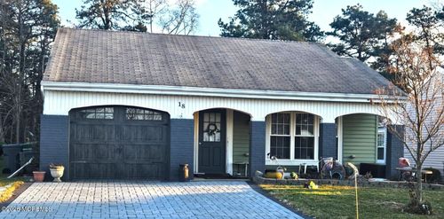 18 Flintshire Ter, Manchester, NJ, 08759-6812 | Card Image