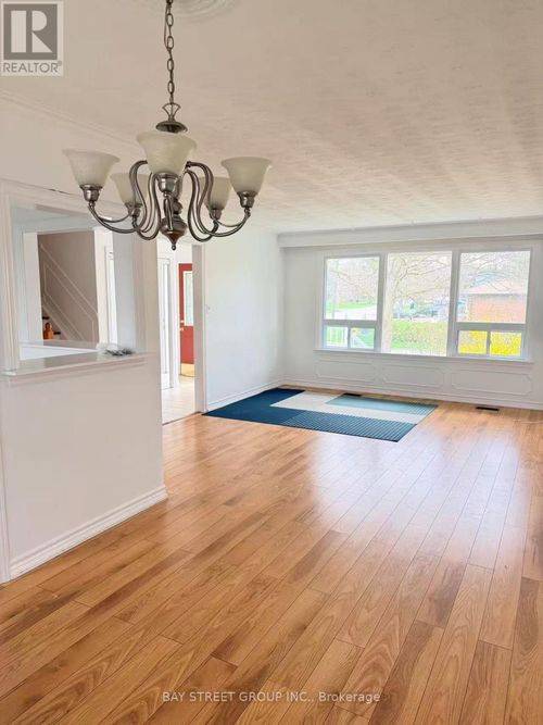 -395-loretta-crescent-395 Loretta Crescent, Whitchurch-Stouffville (Stouffville), ON, L4A7G3 | Card Image
