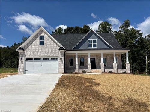 211 Cool Run, Lexington, NC, 27295 | Card Image