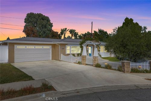 224 Pauline Pl, Costa Mesa, CA, 92627 | Card Image