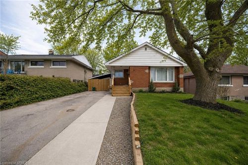 lower-76 Glenview Ave, Cambridge, ON, N1R2W2 | Card Image