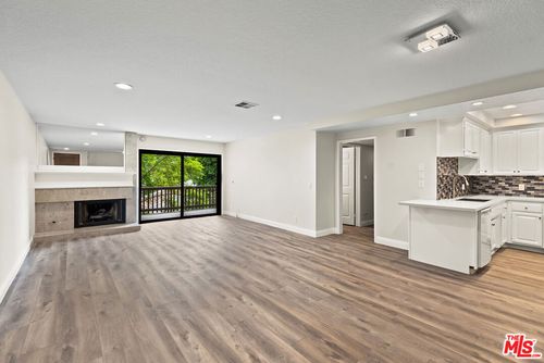 316-8512 Tuscany Ave, Playa del Rey, CA, 90293-7856 | Card Image