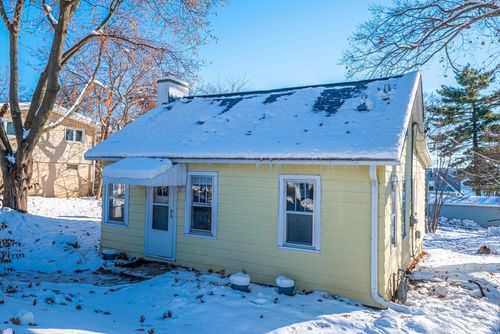 5805 Roosevelt Street, Middleton, WI, 53562 | Card Image