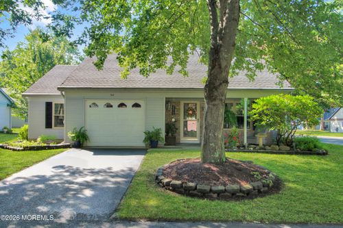 514 Petunia Ln N, Whiting, NJ, 08759-4318 | Card Image