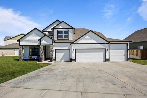 874 Pikes Peak Drive, West Richland, WA, 99353 | Card Image
