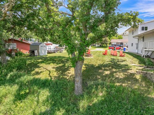 16213 256th Ave, Spirit Lake, IA, 51360-7363 | Card Image