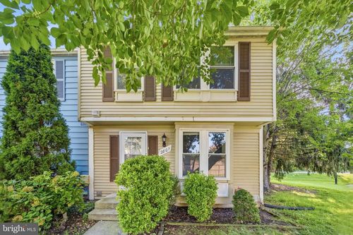 2801 Nestor Ct, BOWIE, MD, 20716-1367 | Card Image