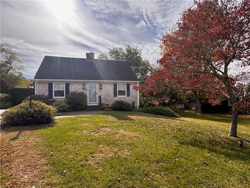 77 Mast St, Jamestown, RI, 02835-2646 | Card Image