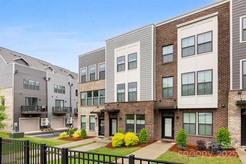 3748 Ellington St, Charlotte, NC, 28211-1106 | Card Image