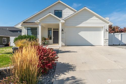 125 Summer Breeze Rd, Manson, WA, 98831-9472 | Card Image