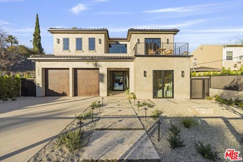 14273 Greenleaf St, Sherman Oaks, CA, 91423-4011 | Card Image