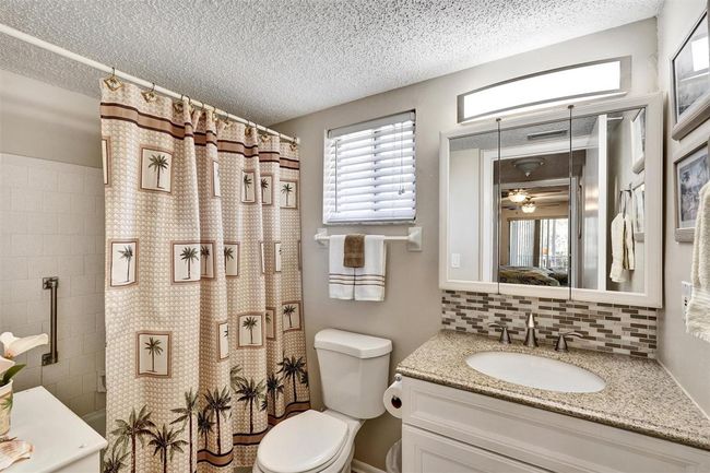 K410 - 3698 Lake Bayshore Dr, Condo with 1 bedrooms, 1 bathrooms and null parking in BRADENTON FL | Image 5