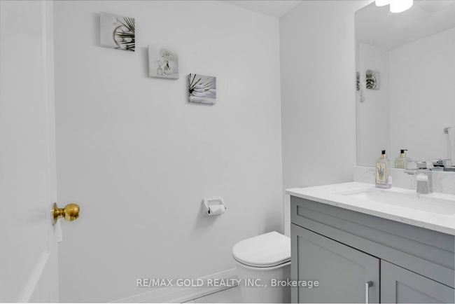 66 Thunderbird Trail, House attached with 5 bedrooms, 4 bathrooms and 2 parking in Brampton ON | Image 9