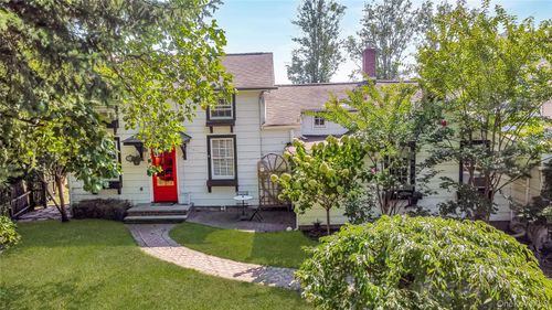 16 Rider Ave, Malverne, NY, 11565-2007 | Card Image