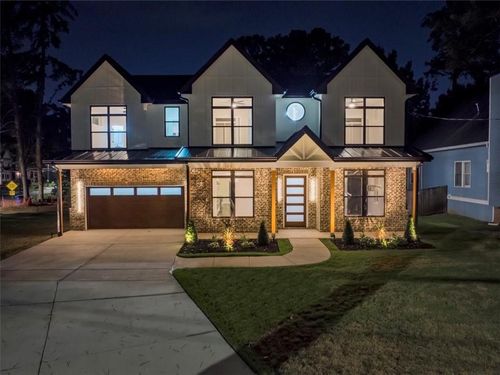 2877 Alexa Ave Se, Atlanta, GA, 30317-3437 | Card Image