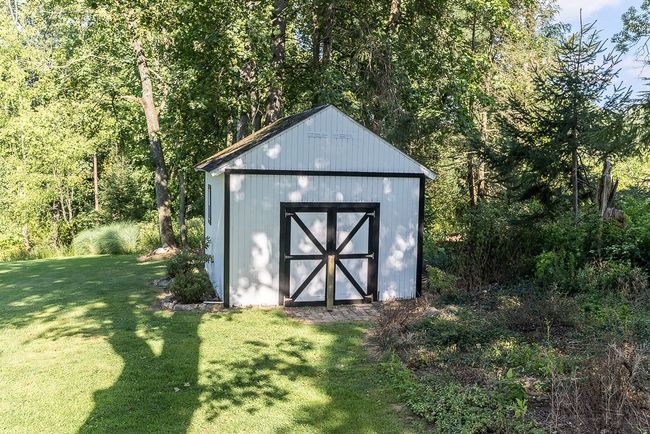 1701 Beaver Grade Rd, House other with 4 bedrooms, 3 bathrooms and 2 parking in Coraopolis PA | Image 25