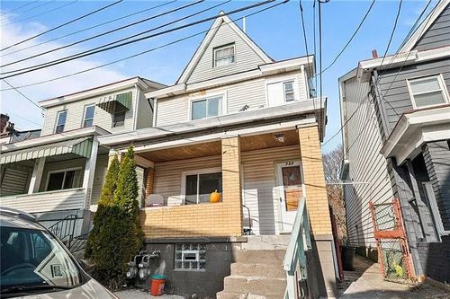 737 Mclain St, Pittsburgh, PA, 15210-1041 | Card Image