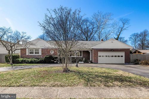 300 Hazel Ave, WESTVILLE, NJ, 08093-1340 | Card Image