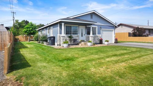 415 Sylvan Dr, Othello, WA, 99344-1820 | Card Image