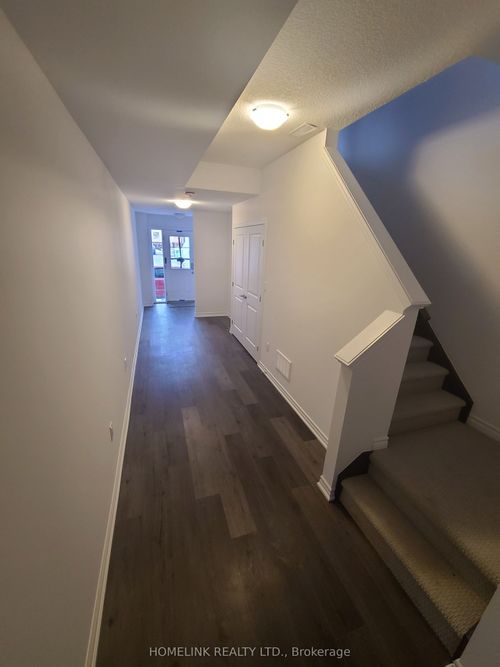 121-61 Soho St, Stoney Creek, ON, L8J0M6 | Card Image