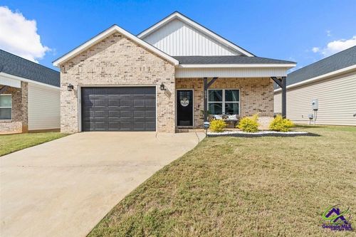 205 Beau Claire Cir, Byron, GA, 31008-3351 | Card Image