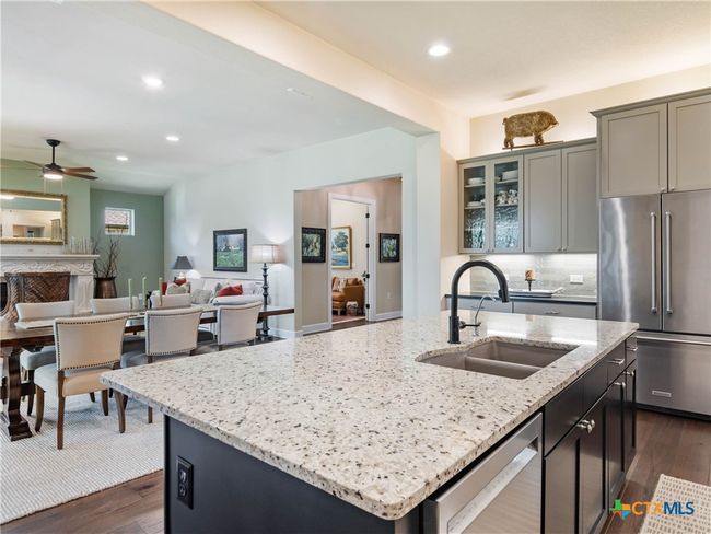 121 Wild Honeysuckle Way, House other with 2 bedrooms, 3 bathrooms and null parking in San Marcos TX | Image 20