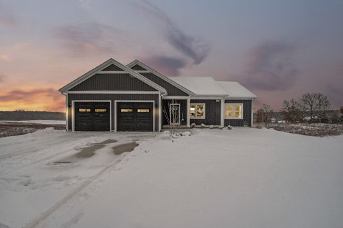 2963 Potters Road, Ionia, MI, 48846 | Card Image