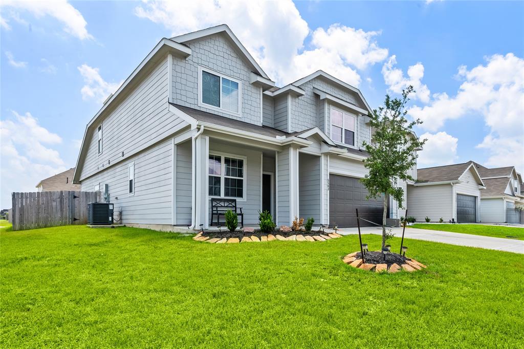 Brooklyn Rose Dr, Rosharon, TX 77583