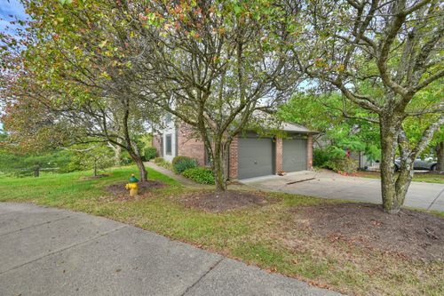 4050 Edgelake Ct, Villa Hills, KY, 41017-3612 | Card Image