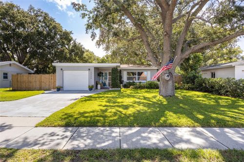 10095 Oakhurst Rd, SEMINOLE, FL, 33776-1226 | Card Image