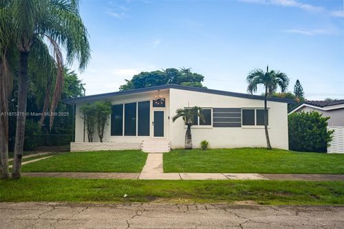 0-8251 Sw 30th St, Miami, FL, 33155-2428 | Card Image