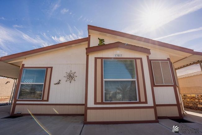 13517 E 53 Rd Ln, House other with 3 bedrooms, 2 bathrooms and 1 parking in Yuma AZ | Image 31