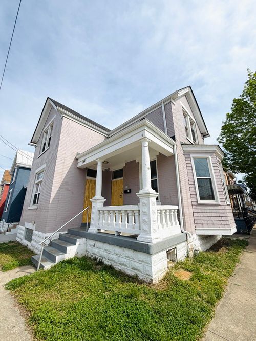 939 Patterson St, Newport, KY, 41071-4711 | Card Image