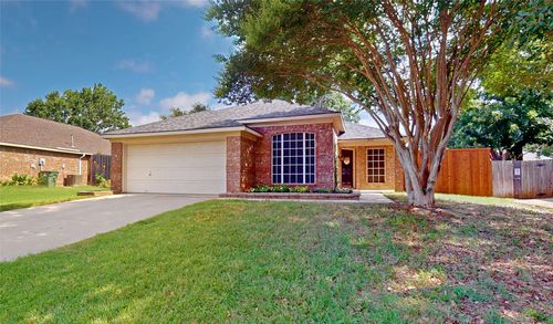 317 Plantation Oak Ave, Lake Dallas, TX, 75065-2206 | Card Image