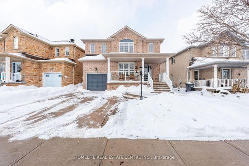 108 Fairhill Ave, Brampton, ON, L7A2H5 | Card Image