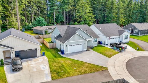 1134 Falcon Ct, Everson, WA, 98247-8710 | Card Image