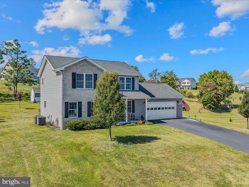 559 Harvest Dr, ROMNEY, WV, 26757-8011 | Card Image