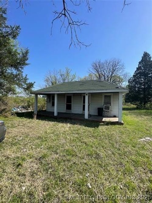 420 N Highway 75, Henryetta, OK, 74437-8030 | Card Image