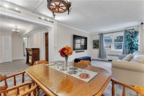 apt-2a-51 White Oak St, New Rochelle, NY, 10801-1739 | Card Image