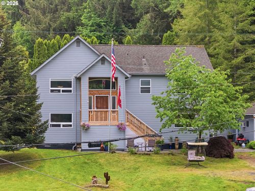 92085 Akerstedt Rd, Astoria, OR, 97103-8612 | Card Image